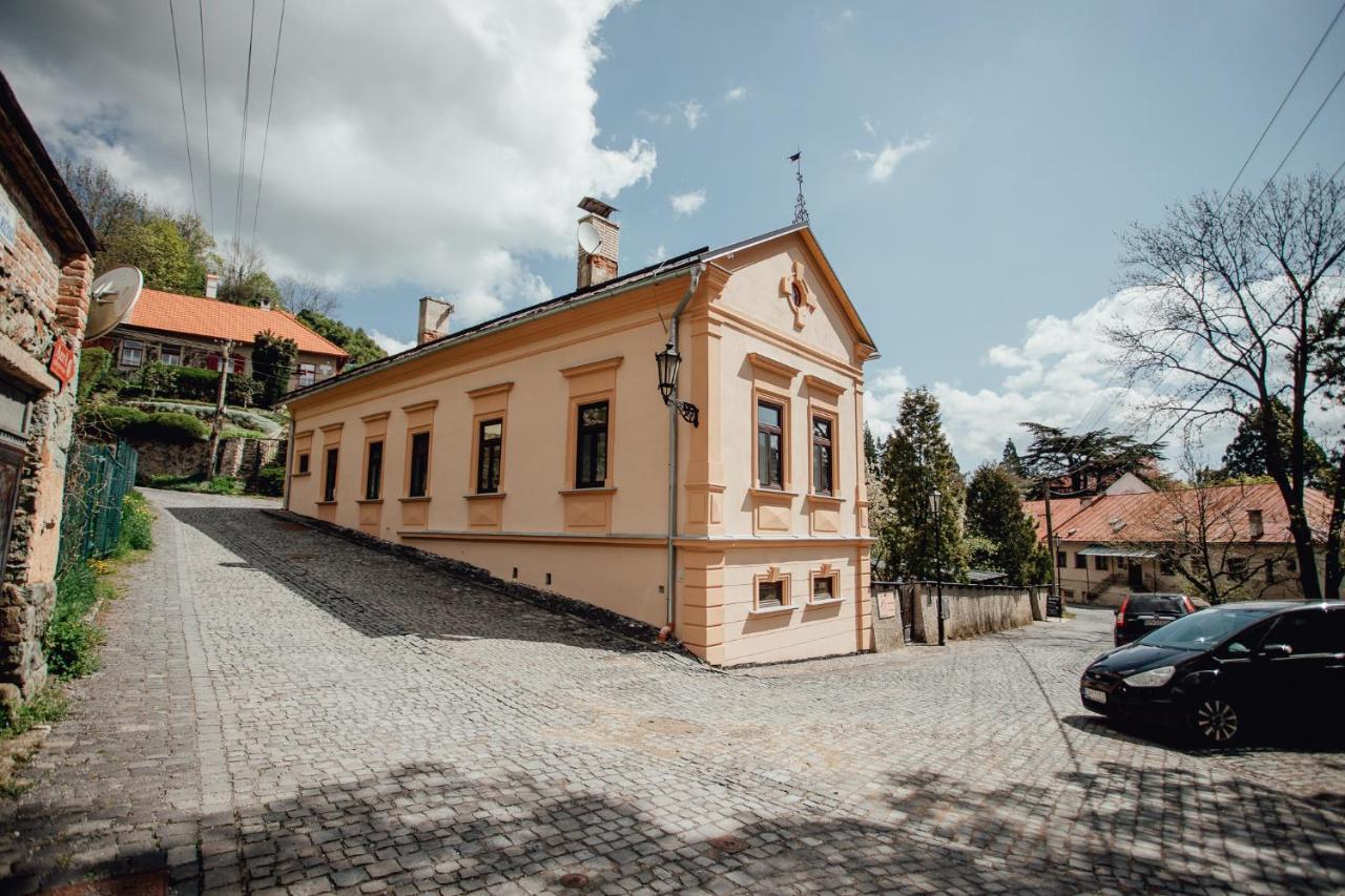 Aparthotel Botanicky Dvor Banská Štiavnica Exterior foto
