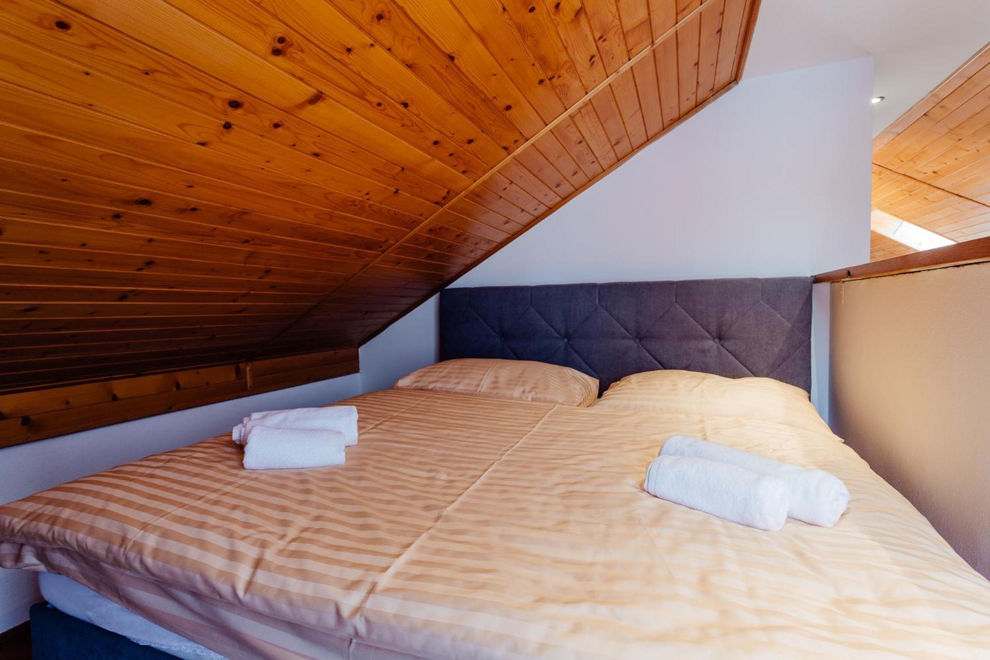 Aparthotel Botanicky Dvor Banská Štiavnica Exterior foto